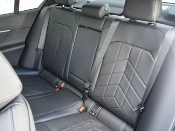 BMW Seria 5 G90-91 Touring 2.0 520d 197KM 2025 BMW Seria 5 520d xDrive Sport Sedan 2.0 (197KM) 2025, zdjęcie 10