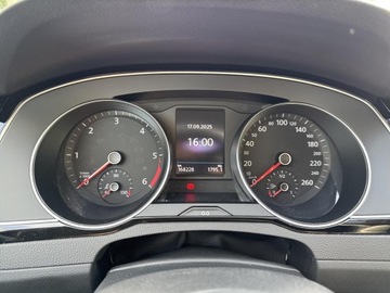 Volkswagen Passat B8 Variant Facelifting 2.0 TDI SCR 150KM 2021 Volkswagen Passat Variant Business 2.0 TDI SCR 150, zdjęcie 14