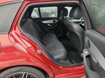 Mercedes Klasa C W205 Kombi Facelifting 2.0 220d 194KM 2019 Mercedes C 220 2,0 diesel 194KM Automat AMG, zdjęcie 7