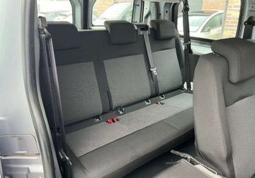 Opel Vivaro C Kombi Long 1.5 120KM 2020 Opel Vivaro 1.5 Diesel 120 KM 9 osobowy Klimatyzacja 1.5 Diesel 120KM, zdjęcie 7