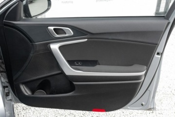 Kia Ceed III Kombi Facelifting 1.5 T-GDI 160KM 2023 Kia Cee'd WND7536C#1.5 T-GDI M DCT 2 stref klima, zdjęcie 26