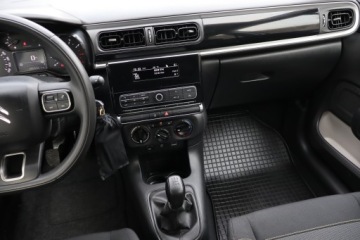 Citroen C3 III Hatchback 1.2 PureTech 68KM 2017 Citroen C3 1.2 PureTech, Salon Polska, Klima, zdjęcie 7