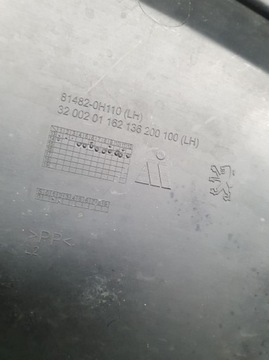MŘÍŽKA W NÁRAZNÍKU ZÁSLEPKA PŘEDNÍ PEUGEOT 108 2014-