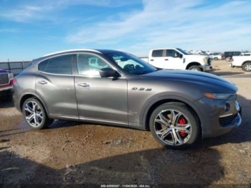 Maserati Levante 2019 Maserati Levante S GRANLUSSO, 2019r., 4x4, 3.0L 3.0 Benzyna 424KM, zdjęcie 1