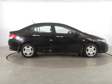 Honda City VI 1.4 i 100KM 2010 Honda City 1.4 i-VTEC, Salon Polska, zdjęcie 5