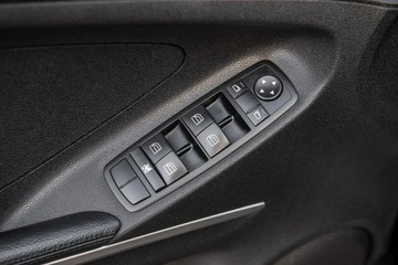 Mercedes Klasa M W164 Off-roader 3.0 V6 (320 CDI) 224KM 2006 Mercedes ML 320 4 Matic Full Opcja ! po Opłatach, zdjęcie 27