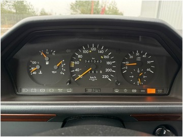 Mercedes W124 Sedan 2.5 D 113KM 1995 Mercedes-Benz W124 E 250, zdjęcie 25