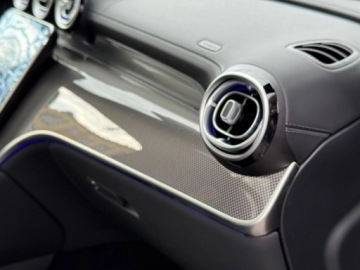 Mercedes GLC C254/X254 Coupe 2.0 220d 197KM 2025 Mercedes-Benz GLC GLC220d AMG Premium Plus 2.0 Diesel 197KM, zdjęcie 17