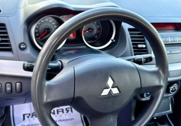 Mitsubishi Lancer IX Sedan 1.5 MIVEC 109KM 2010 Mitsubishi Lancer UDOKUMENTOWANY PRZEBIEG 1 wlasciciel BEZWYPADKOWY klimat, zdjęcie 15