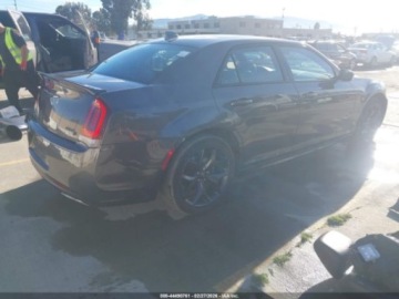 Chrysler 300C II 2021 Chrysler 300s 2021 5.7 Benzyna 363KM, zdjęcie 5