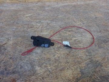 OE VAG SIŁOWNIK KLAPKI WLEWU PALIWA AUDI A3 13-