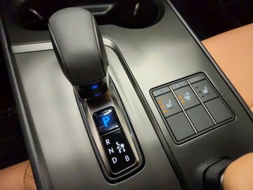 Lexus UX Crossover Facelifting 2.0 300h 199KM 2025 Od ręki - 300h F Sport 2.0 Hybrid Dynamic Force 199KM | Podgrzewane fotele!, zdjęcie 12