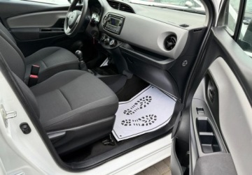 Toyota Yaris III Hatchback 5d Facelifting 2017 1.5 Dual VVT-iE 111KM 2019 Toyota Yaris salon Polska, FV-VAT 23, 1 rej 2020 r., lakier fabryczny 1.5, zdjęcie 9