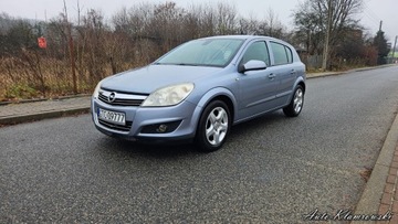 Opel Astra H Hatchback 5d 1.4 TWINPORT ecoFLEX 90KM 2007 Opel Astra Opel Astra III 1.4 Benz Klima II kpl opon 1.4 Benzyna 90KM, zdjęcie 1