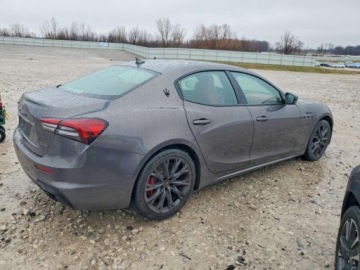 Maserati Ghibli III 2022 Maserati Ghibli Modena 2022 3.0 Benzyna 345KM, zdjęcie 3