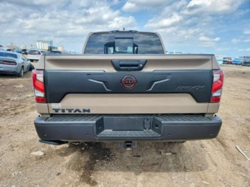 Nissan Titan 2024 Nissan Titan Pro-4X 2024 5.6 Benzyna 400KM, zdjęcie 2