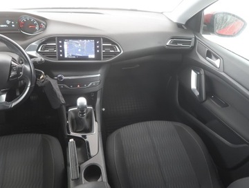 Peugeot 308 II SW 1.2 PureTech 130KM 2017 Peugeot 308 1.2 PureTech, Salon Polska, zdjęcie 7