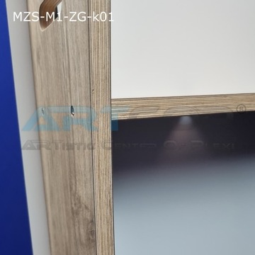 Mównica ze sklejki i plexi + gniazda XLR i USB, laminowana na jasne drewno