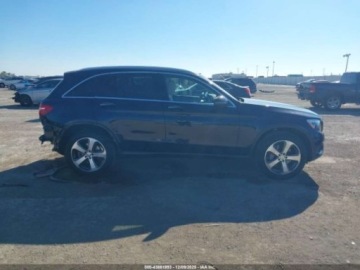 Mercedes GLC C253 2017 Mercedes-Benz GLC 2017 MERCEDES-BENZ GLC 300 2.0 Benzyna 241KM, zdjęcie 3