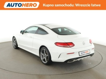 Mercedes Klasa C W205 Coupe 200 184KM 2018 Mercedes C 200 amg line panorama navi automat, zdjęcie 3