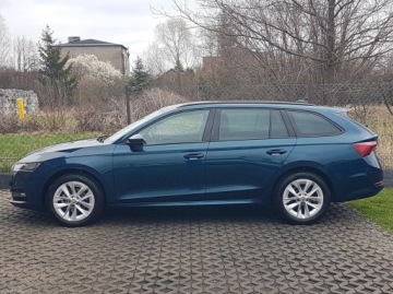 Skoda Octavia IV Kombi 2.0 TDI 115KM 2022 SKODA OCTAVIA 2,0 TDI AMBITION KRAJOWY I-WŁAŚCICIEL SERWISOWANY ALU R17, zdjęcie 10