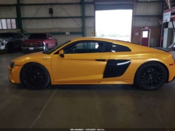 Audi R8 II 2020 Audi R8 Coupe V10 Quattro S Tronic 2020 5.2 Benzyna 562KM, zdjęcie 2