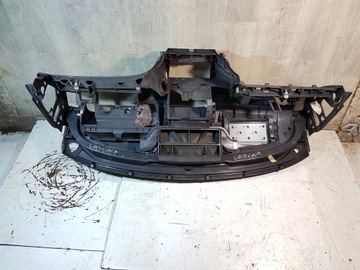 DESKA ROZDĚLOVAČE KONZOLA KOKPIT RENAULT LAGUNA II