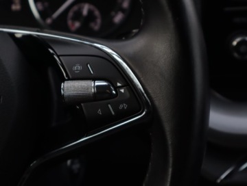 Skoda Octavia IV Liftback 2.0 TDI 115KM 2021 Skoda Octavia 2.0 TDI, Salon Polska, Serwis ASO, zdjęcie 18