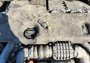 Peugeot 208 I 2015 Peugeot 208 2015r, 1.6 HDI. Uszkodzony przod. Pali. 1.6 Diesel 90KM, zdjęcie 16