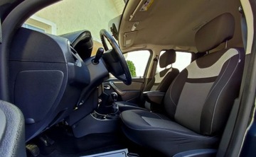 Dacia Duster I SUV Facelifting 1.2 TCe (Euro 6) 125KM 2016 Dacia Duster Filmik VIDEO Nawigacja Czujniki Parkowania Tempomat Komputer, zdjęcie 15