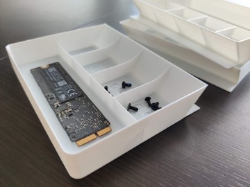 Винтовой контейнер, лоток, сервисный инструмент