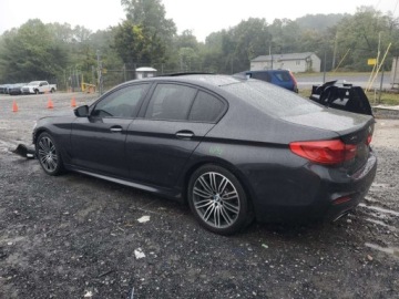 BMW Seria 5 G30-G31 2018 BMW Seria 5 540xi 2018 3.0l 3.0 Benzyna 335KM, zdjęcie 1