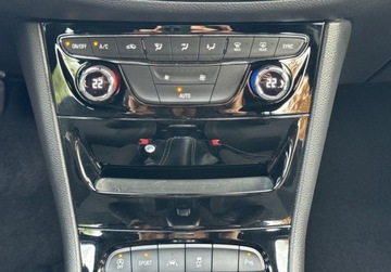 Opel Astra J GTC 1.6 Turbo ECOTEC 200KM 2017 Opel Astra 1,6T 200KM SPORT InteliLUX CLIMATRONIC PDC SERWIS Bezwypadkowa, zdjęcie 18