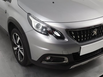Peugeot 2008 I SUV Facelifting 1.2 PureTech 130KM 2018 Peugeot 2008 1.2 PureTech, Salon Polska, Skóra, zdjęcie 21
