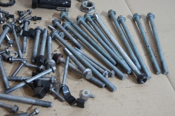 Z800 13- śruba śruby silnika dekla głowicy