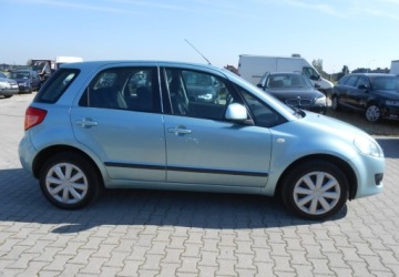 Suzuki SX4 I Hatchback 1.5 i 16V 100KM 2008 Suzuki SX4 Suzuki SX4 I 1.5 BENZYNA 100 KM 1.5 Benzyna 100KM, zdjęcie 3