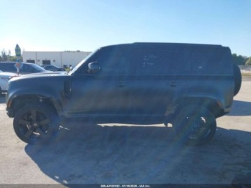 Land Rover Defender IV (L663) 2024 Land Rover Defender 110 P400 X-Dynamic Se 2024 3.0 Benzyna 395KM, zdjęcie 2