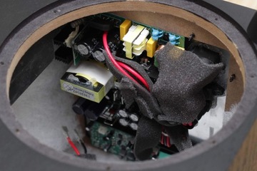 DALI SUB C-8D НОВЫЙ, СКРЫТЫЙ ОТДЕЛОК С БОЛЬШИМИ НАСАМИ