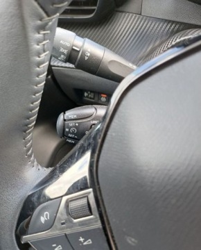 Peugeot 2008 II e-SUV Elektryczny 50kWh 136KM 2023 Peugeot 2008 87 e-2008 Allure Pack 136 KM I wl. Gwarancja FV23, zdjęcie 23