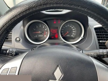 Mitsubishi Lancer IX Sportback Facelifting 1.6 MIVEC 117KM 2015 Mitsubishi Lancer 1.6 benzyna 117KM 2015r Polski Salon, zdjęcie 12