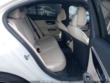 Mercedes Klasa C W206 2023 Mercedes-Benz Klasa C 300 4Matic 2023 2.0l 2.0 Benzyna 255KM, zdjęcie 13