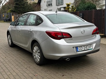 Opel Astra J GTC 1.4 Turbo ECOTEC 140KM 2016 OPEL ASTRA J (P10) 1.4 (103) 140 KM, zdjęcie 5