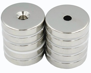MAGNES NEODYMOWY MOCNY 25x5 mm Z OTWOREM 7,5/4,5 mm POD WKRĘT 10 SZTUKI