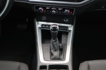 Audi Q3 II SUV 1.5 35 TFSI 150KM 2021 Audi Q3 Sportback 35 TFSI, Salon Polska, zdjęcie 15
