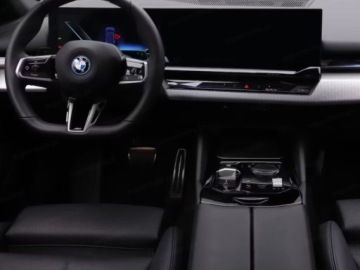 BMW Seria 5 G90-91 2026 BMW Seria 5 530e xDrive Sport Sedan 2.0 (299KM) 2026, zdjęcie 5