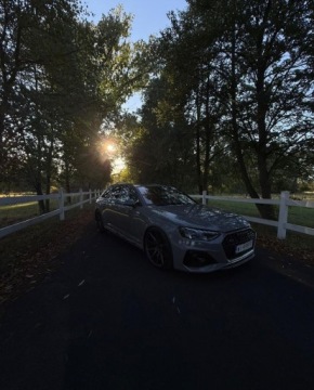 Audi A4 B9 RS4 Avant Facelifting 2.9 TFSI 450KM 2023 Audi RS4 Avant Audi RS4 Avant Avant quattro tiptronic 2.9 Benzyna 450KM, zdjęcie 29