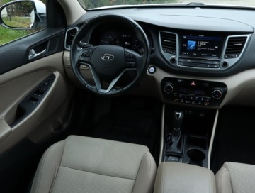 Hyundai Tucson III SUV 1.7 CRDi 141KM 2016 Hyundai Tucson 1.7 CRDi, Salon Polska, Serwis ASO, zdjęcie 6