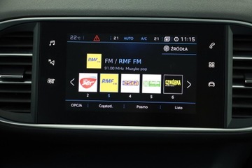 Peugeot 308 II SW Facelifting 1.2 PureTech 110KM 2019 Peugeot 308 1.2 PureTech, Salon Polska, zdjęcie 8