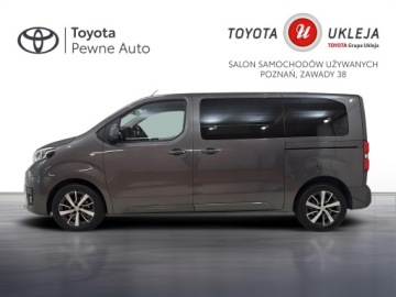 Toyota Proace II Furgon Medium 2.0 D-4D 177KM 2022 Toyota PROACE VERSO 2.0 D4-D Medium Family Toyota, zdjęcie 4