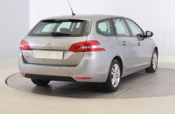 Peugeot 308 II SW Facelifting 1.5 BlueHDI 130KM 2019 Peugeot 308 1.5 BlueHDi, Salon Polska, zdjęcie 4